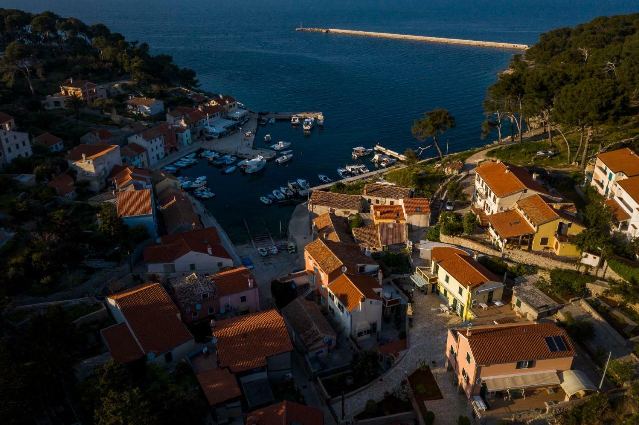 Apartments Antje Veli Lošinj Eksteriør billede