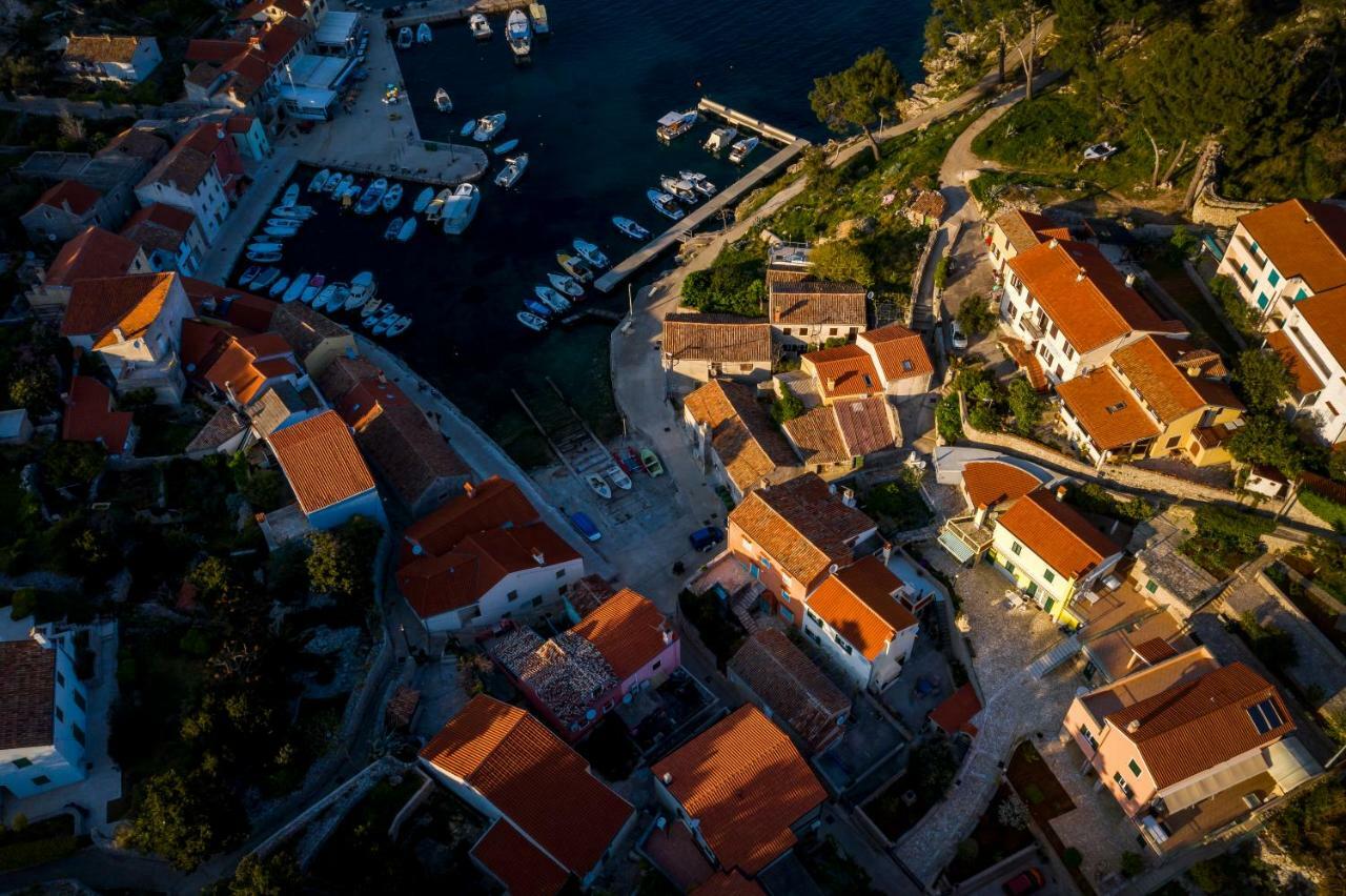 Apartments Antje Veli Lošinj Eksteriør billede