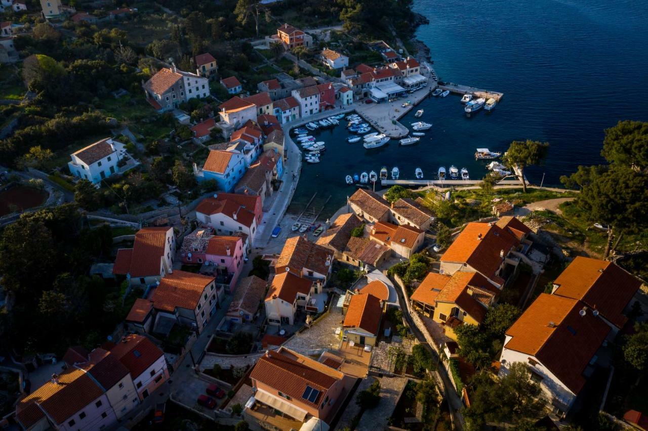 Apartments Antje Veli Lošinj Eksteriør billede